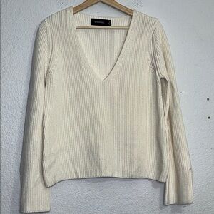 MINKPINK Women’s Medium Cream Ribbed V-Neck Knit Sweater Cozy Fall Cabincore Top